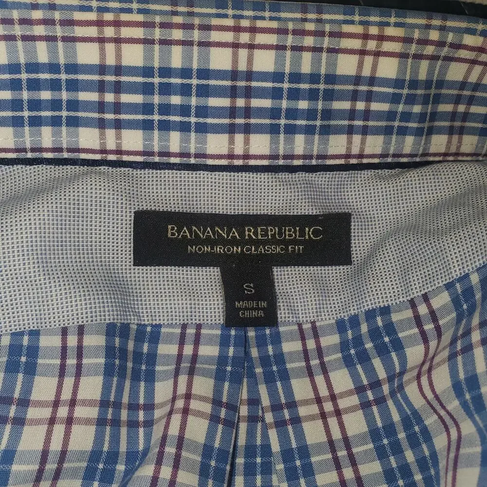 Banana Republic Size S Men's Plaid No Iron Classic Button Down Collared Shirt